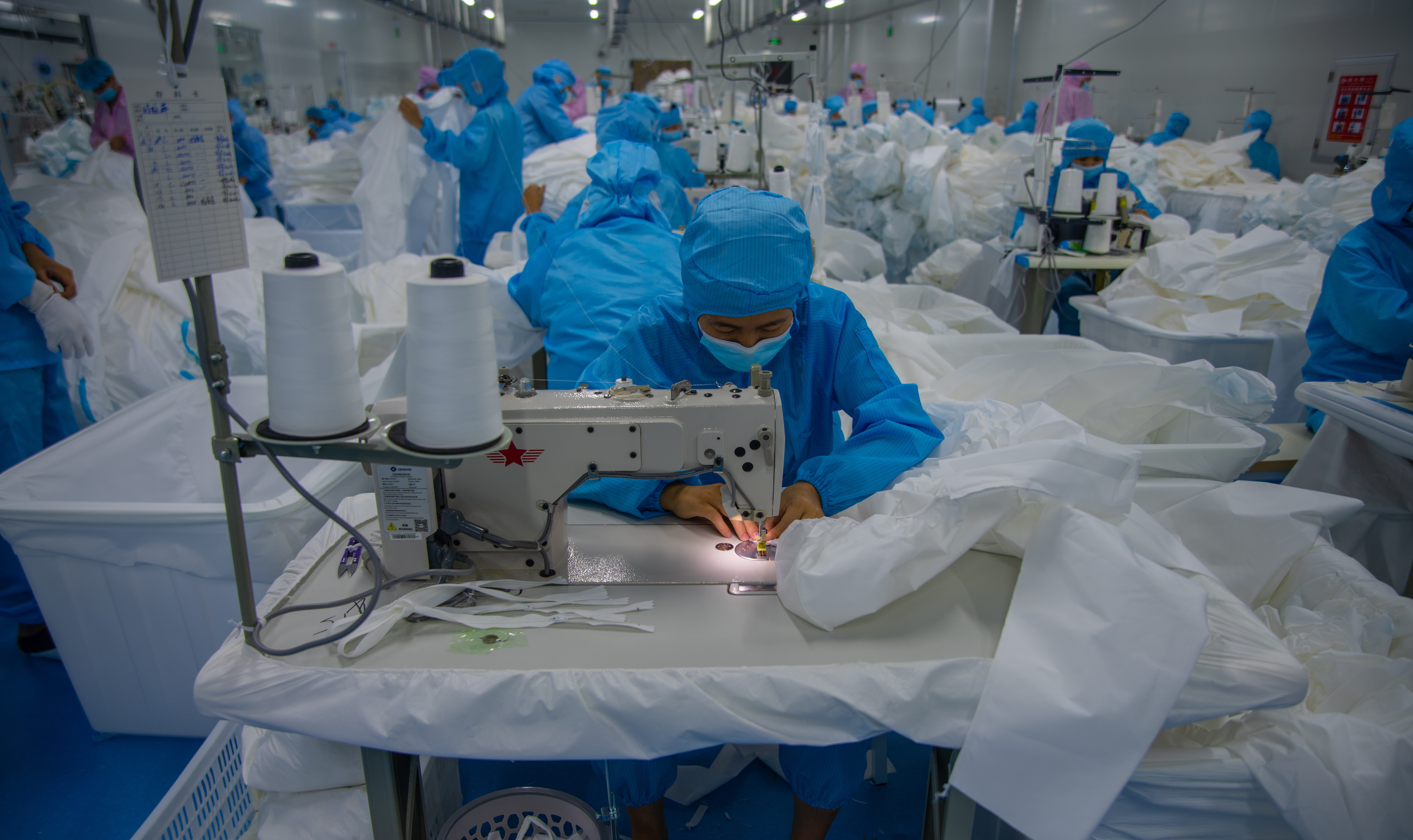 【美國《僑報(bào)》】聚焦探訪福建防疫物資生產(chǎn)基地：海外訂單紅火